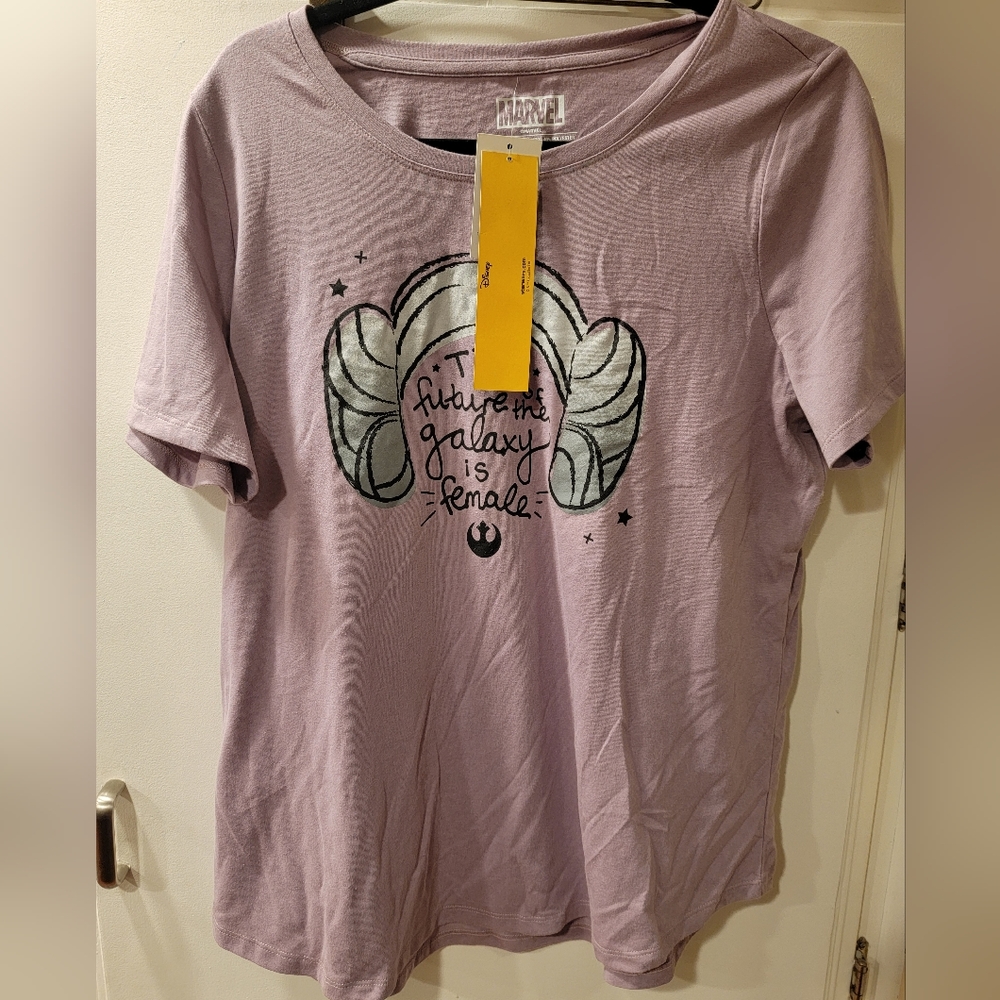 Marvel Women's Short Sleeve Tee Lavender with White Graphic